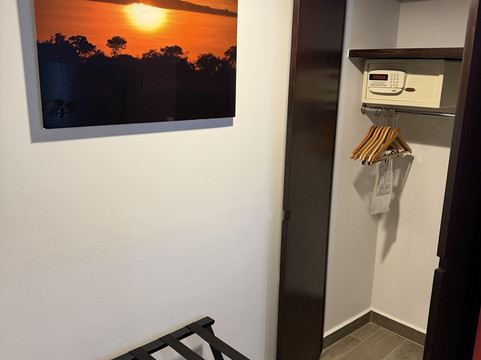 华美达坦皮科中心酒店主图