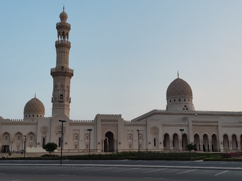 海尔浪潮酒店-由盛泰乐管理主图