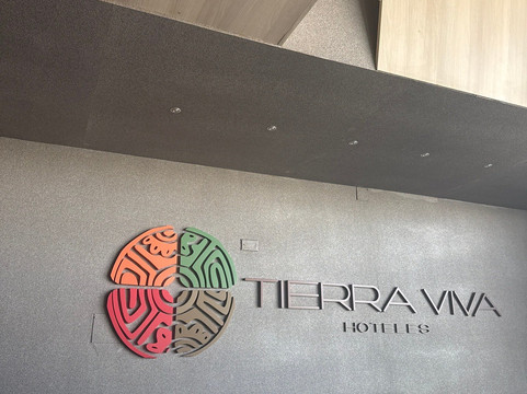 BTH Rebel塔克纳主图