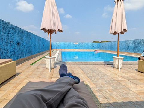 排远景酒店主图