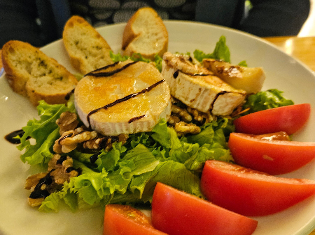 Altamira Apartments主图