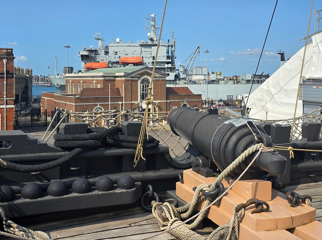 皇家海军胜利号战舰-普兹茅斯必去景点