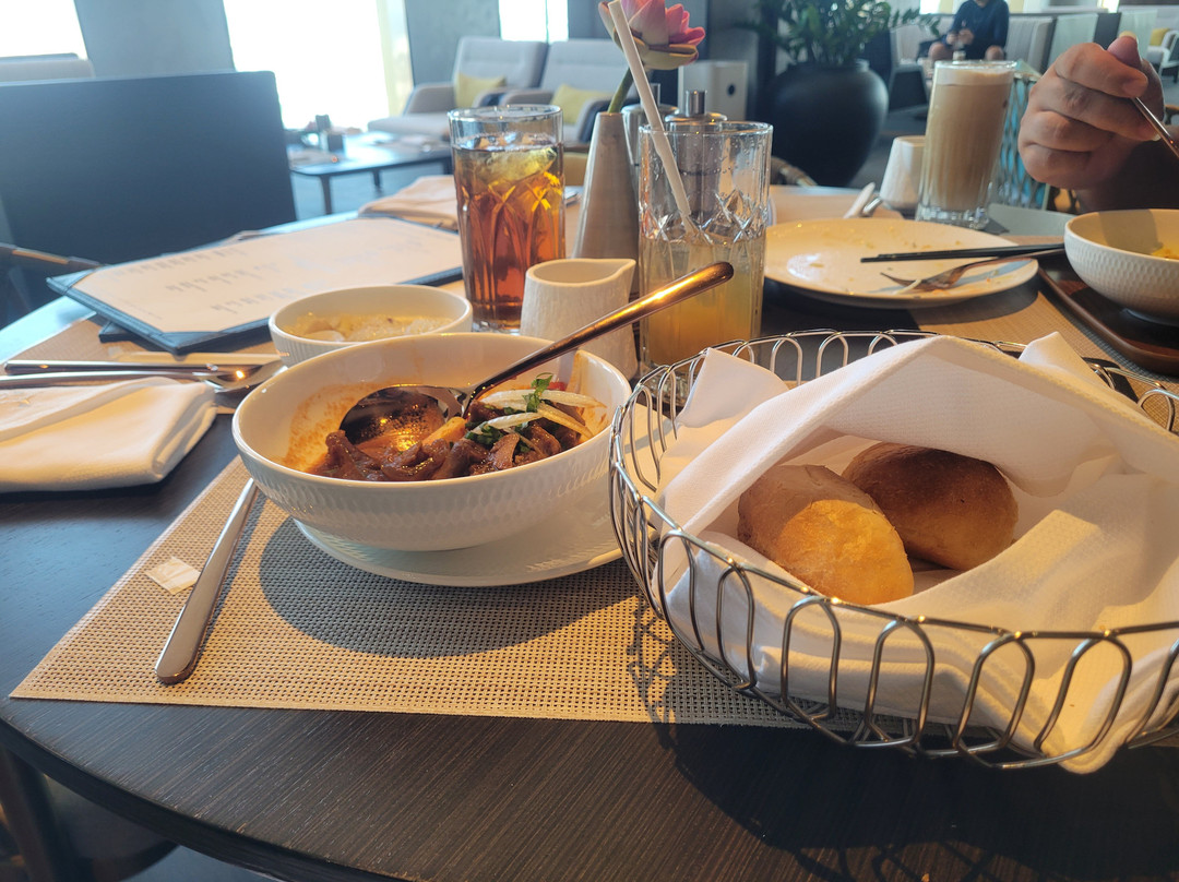 Arjuna Solitaire Hotel