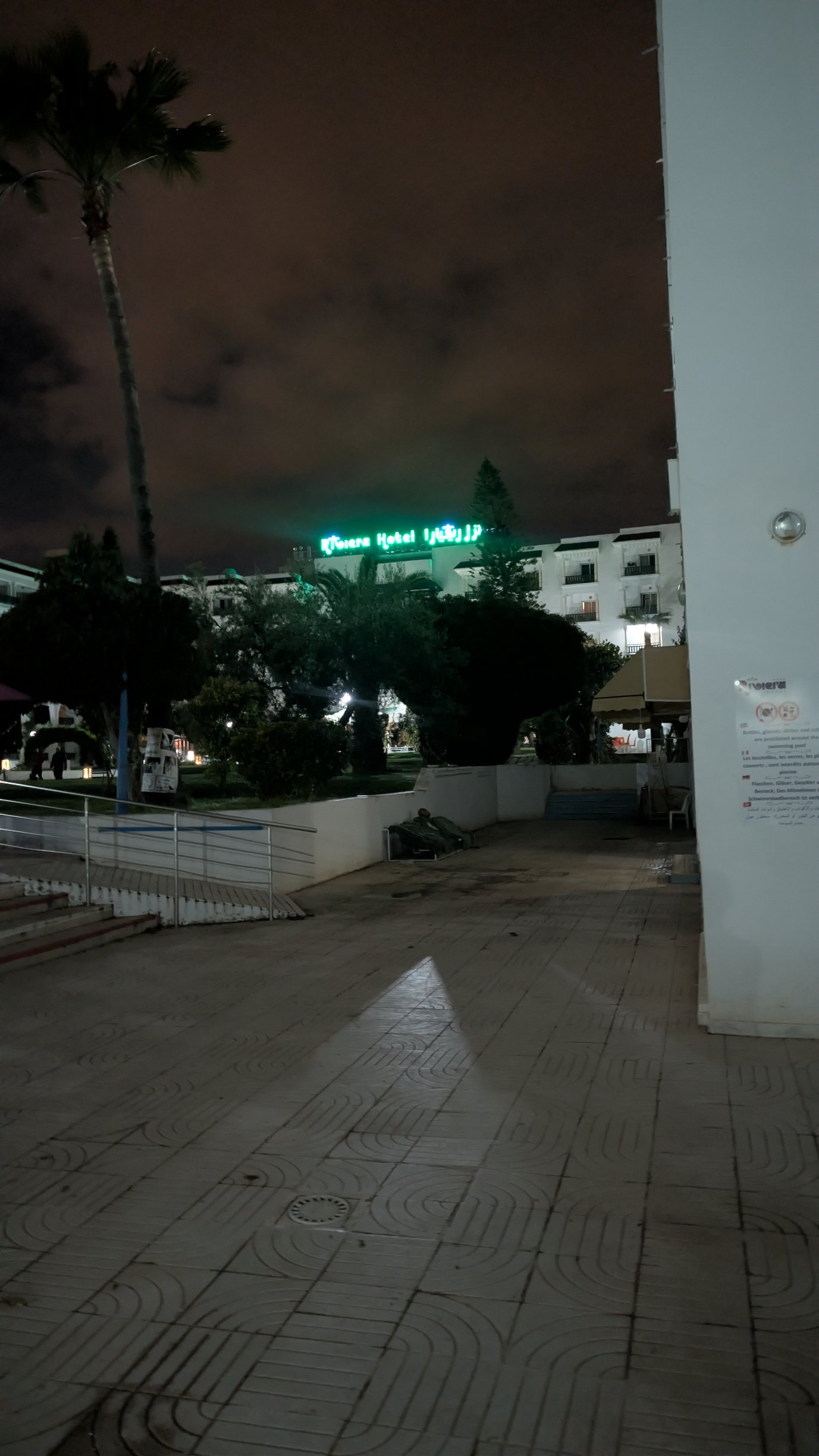 里维埃拉酒店-官方