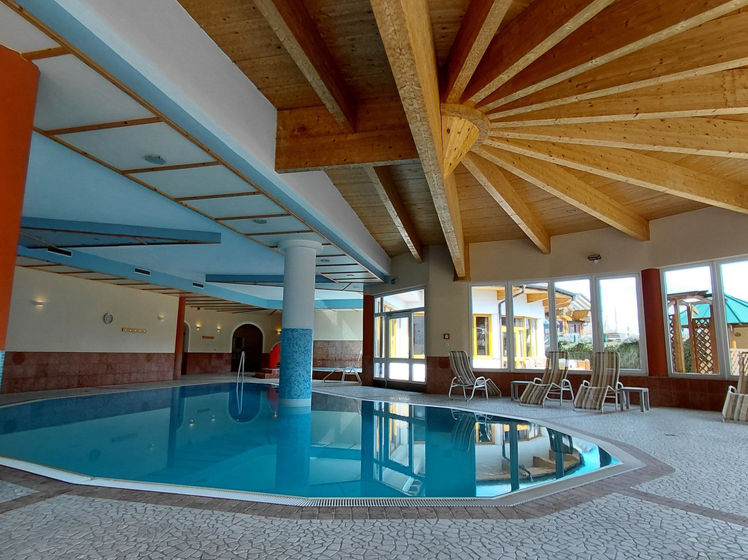 特劳贝阿克提夫酒店主图