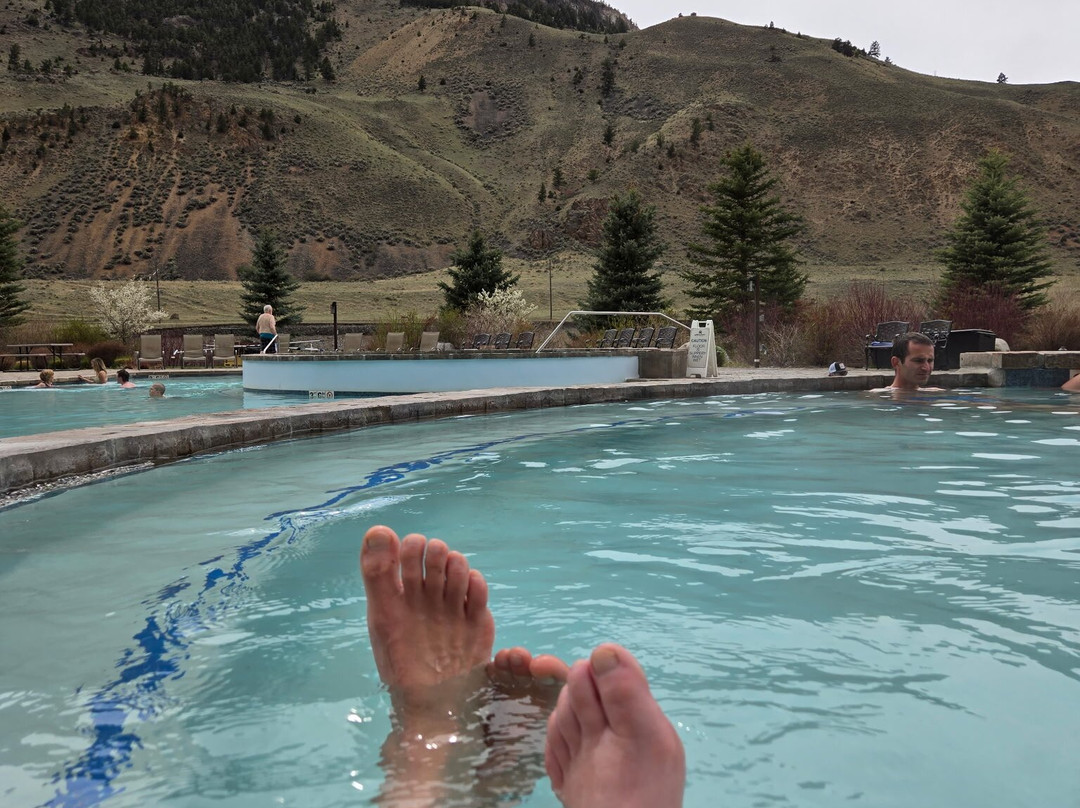 Yellowstone Hot Springs-加德纳必去景点