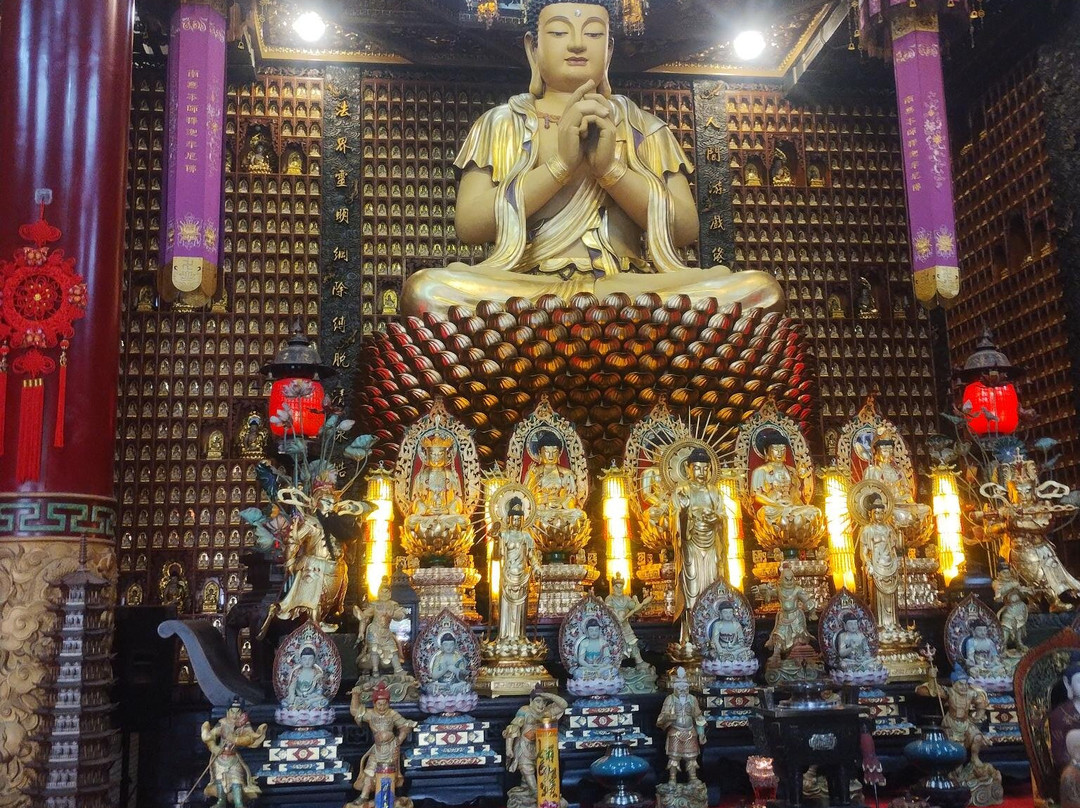 Chua Van Phat - Temple of Ten Thousand Buddhas-胡志明市必去景点