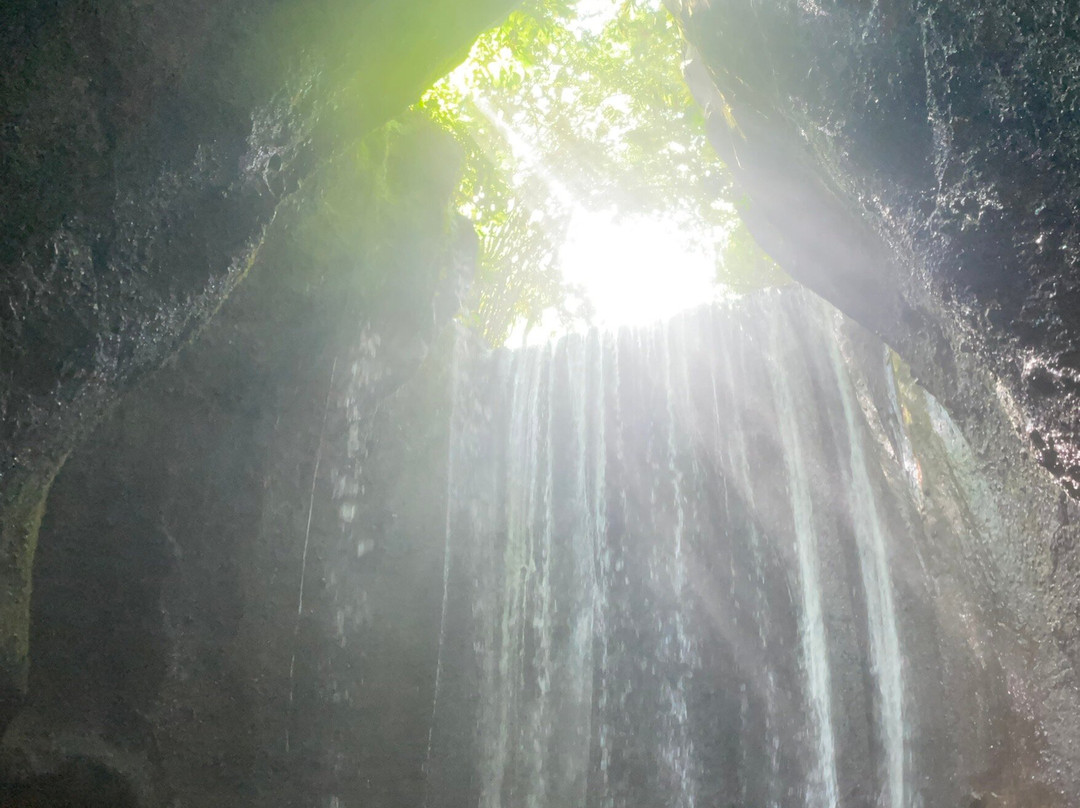 Tukad Cepung Waterfall-Tembuku必去景点