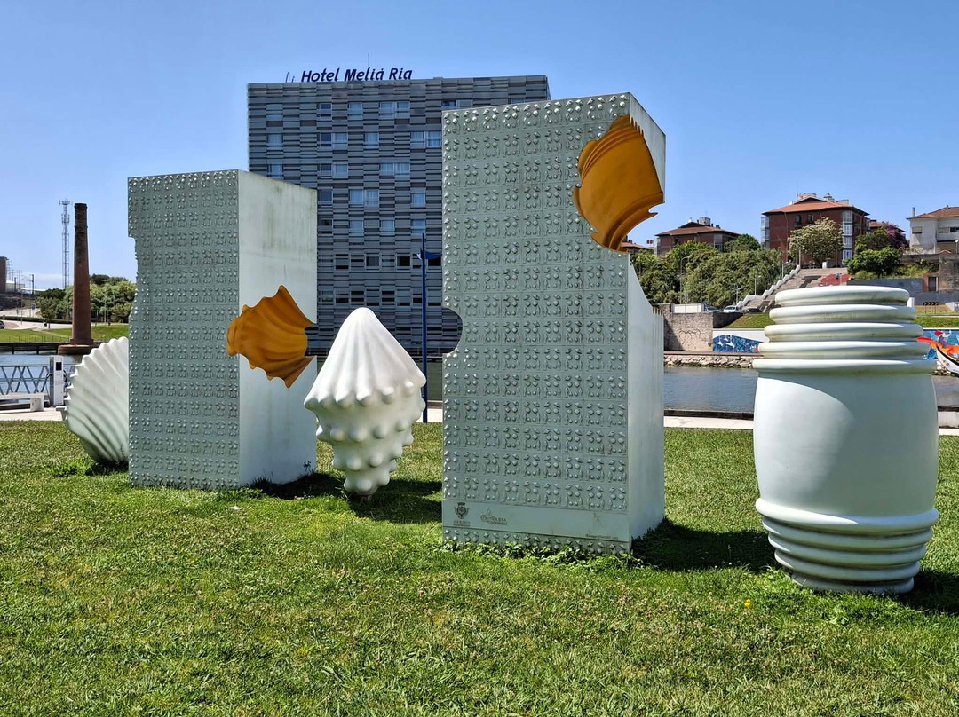 Monumento ao Ovo Mole-阿威罗必去景点