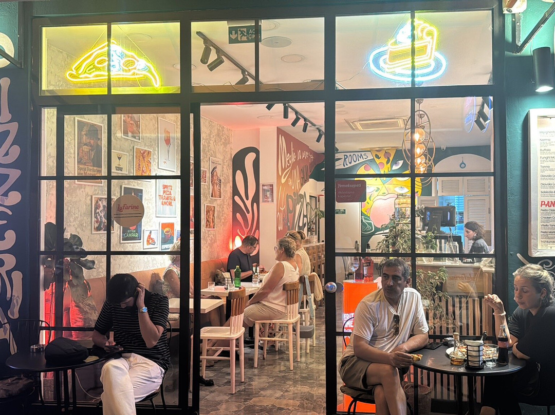 La Farine Pizzeria