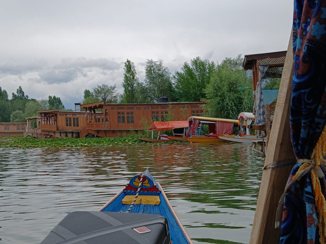 Nigeen Lake-斯利那加必去景点
