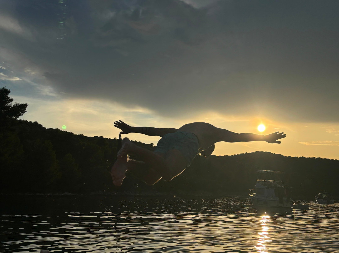 Kaštela Boat Tours-Kastel Kambelovac必去景点