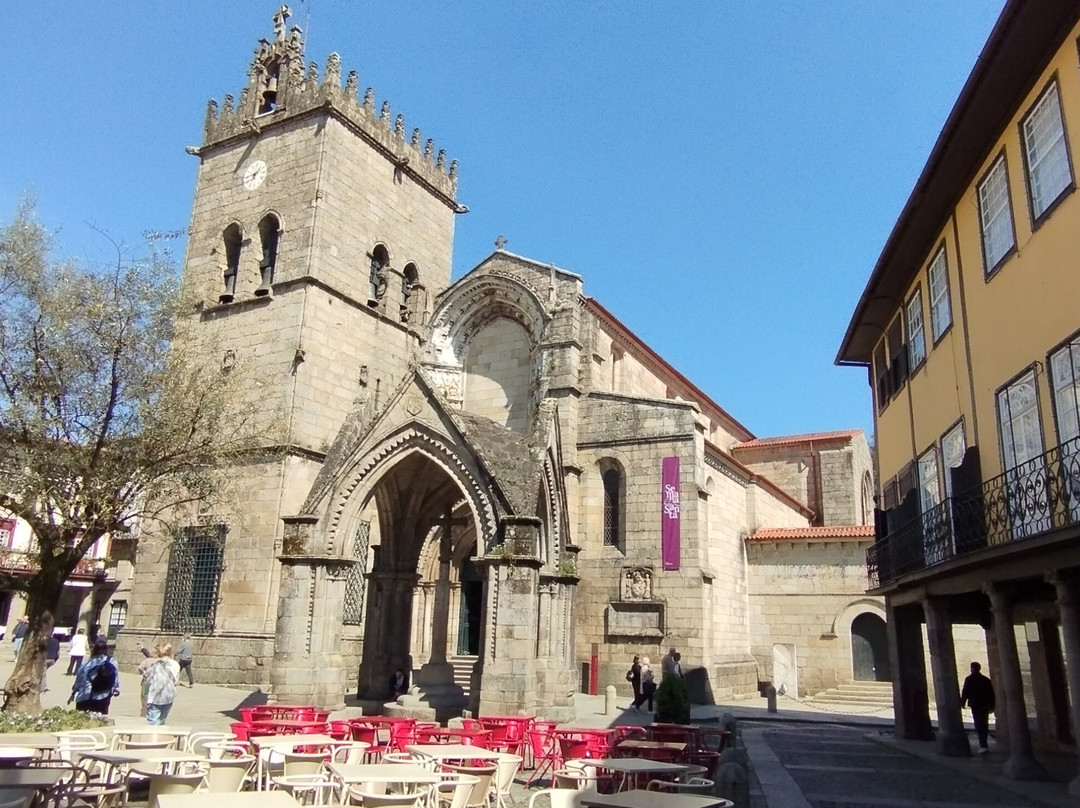Igreja de Nossa Senhora da Oliveira-吉马良斯必去景点
