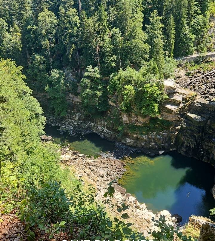 Bateaux du Saut du Doubs-Villers-le-Lac必去景点