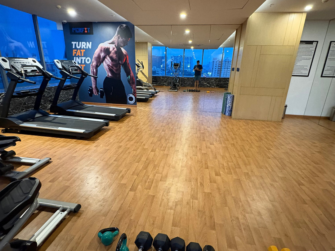 钦奈瑞加纳塔中央RS奥马尔酒店主图