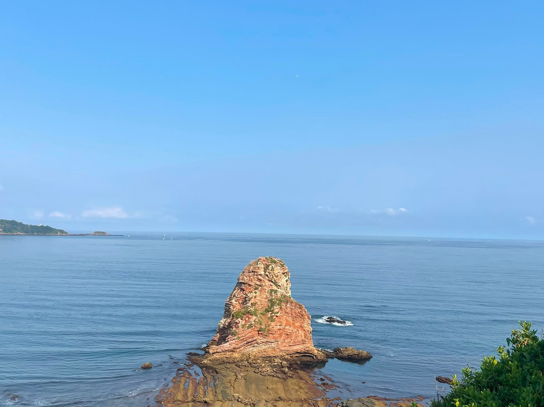 Rochers des deux Jumeaux-Hendaye必去景点