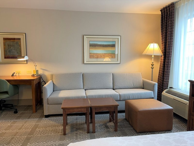 密尔沃基西-奥康诺摩沃洲际Staybridge Suites酒店主图