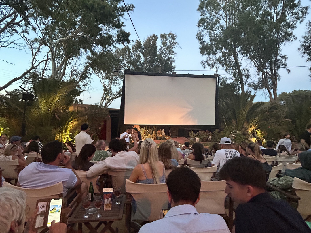 Open Air Cinema Kamari-卡马里必去景点