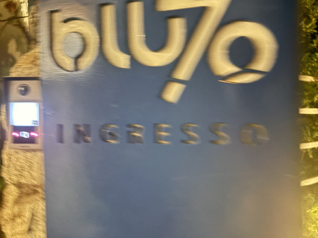 Blu70