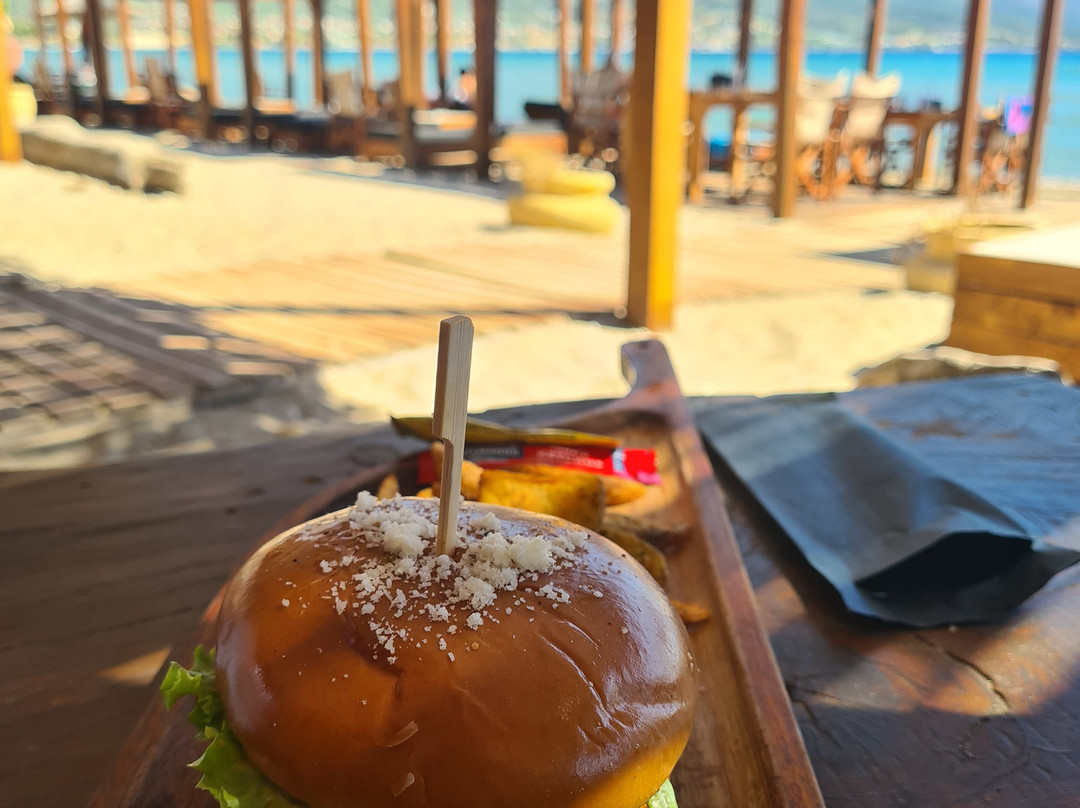 Ammos All Day Beach Bar Restaurant-Palairos必去景点