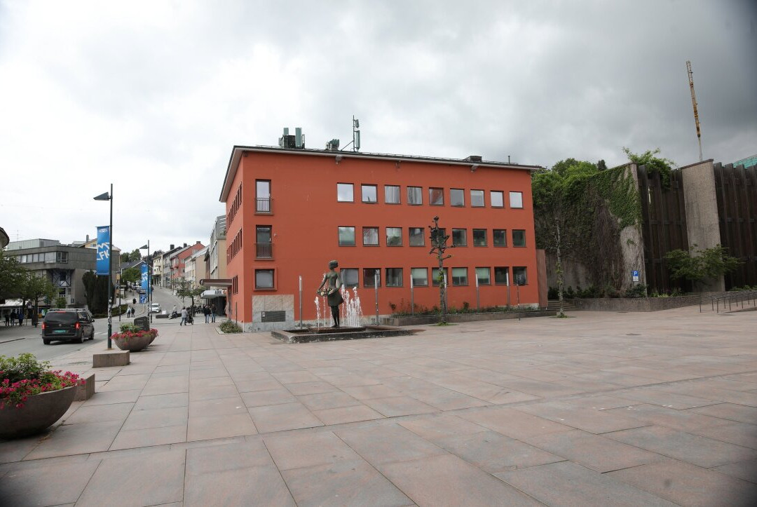 The Rose Maiden Molde Town Hall-莫尔德必去景点