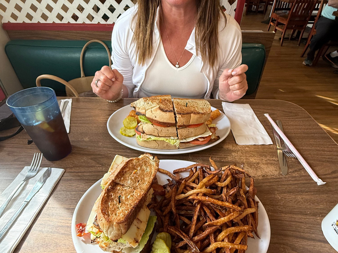 Red Rooster Diner