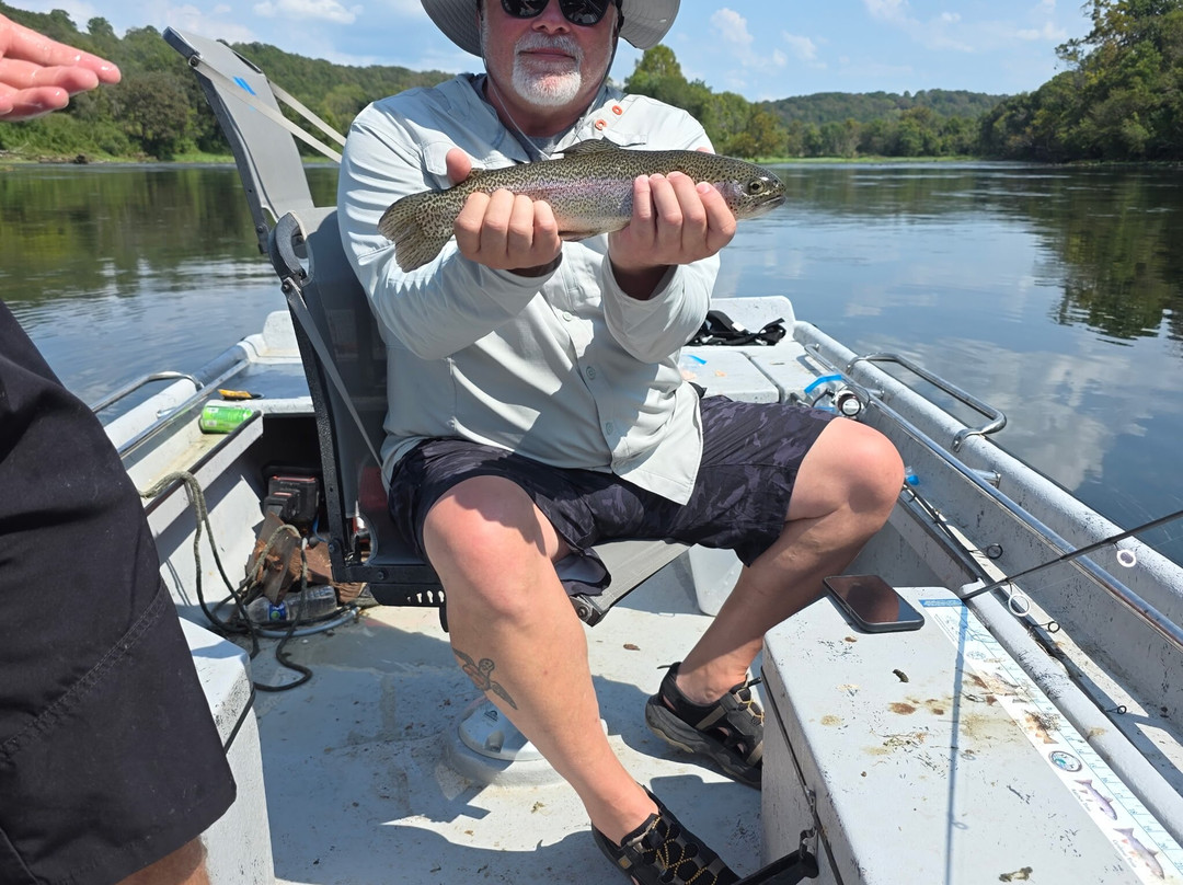 Cotter Trout Dock Guided Trout Fishing Tours-Cotter必去景点
