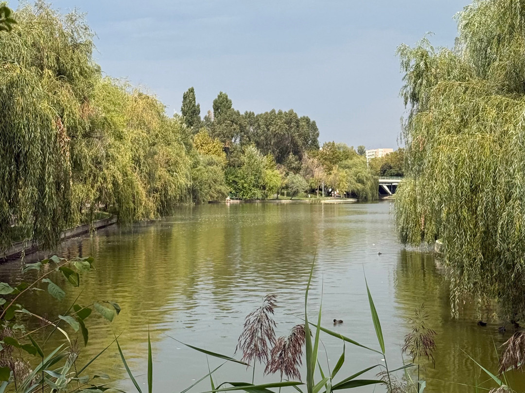 Parcul Alexandru Ioan Cuza-布加勒斯特必去景点