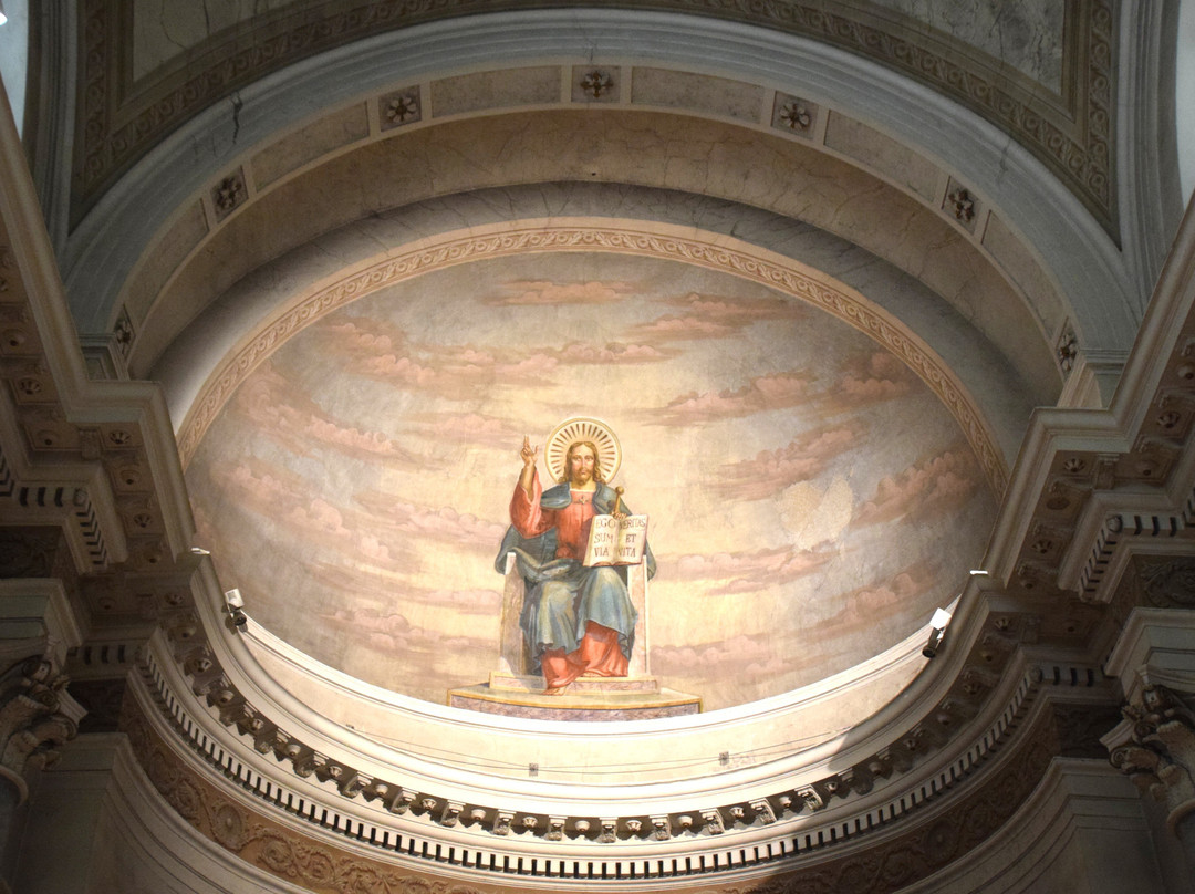 Chiesa San Zenone e Martino-拉齐塞必去景点