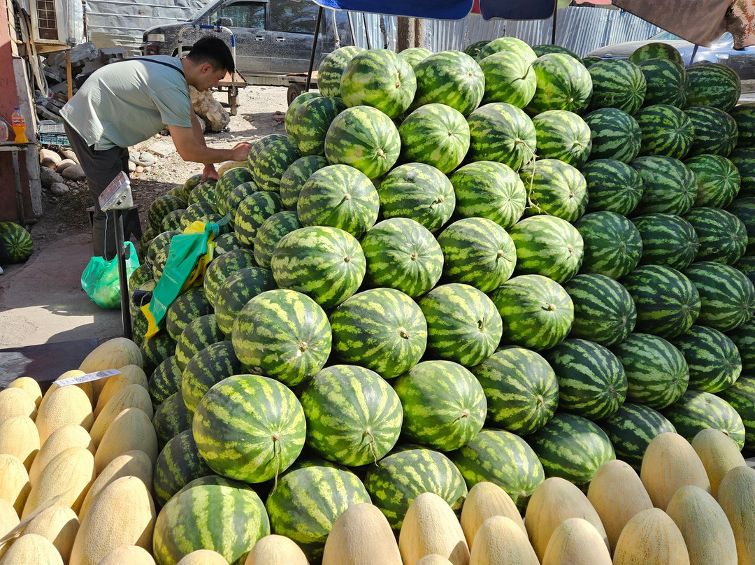 Osh Bazaar-比斯凯克必去景点