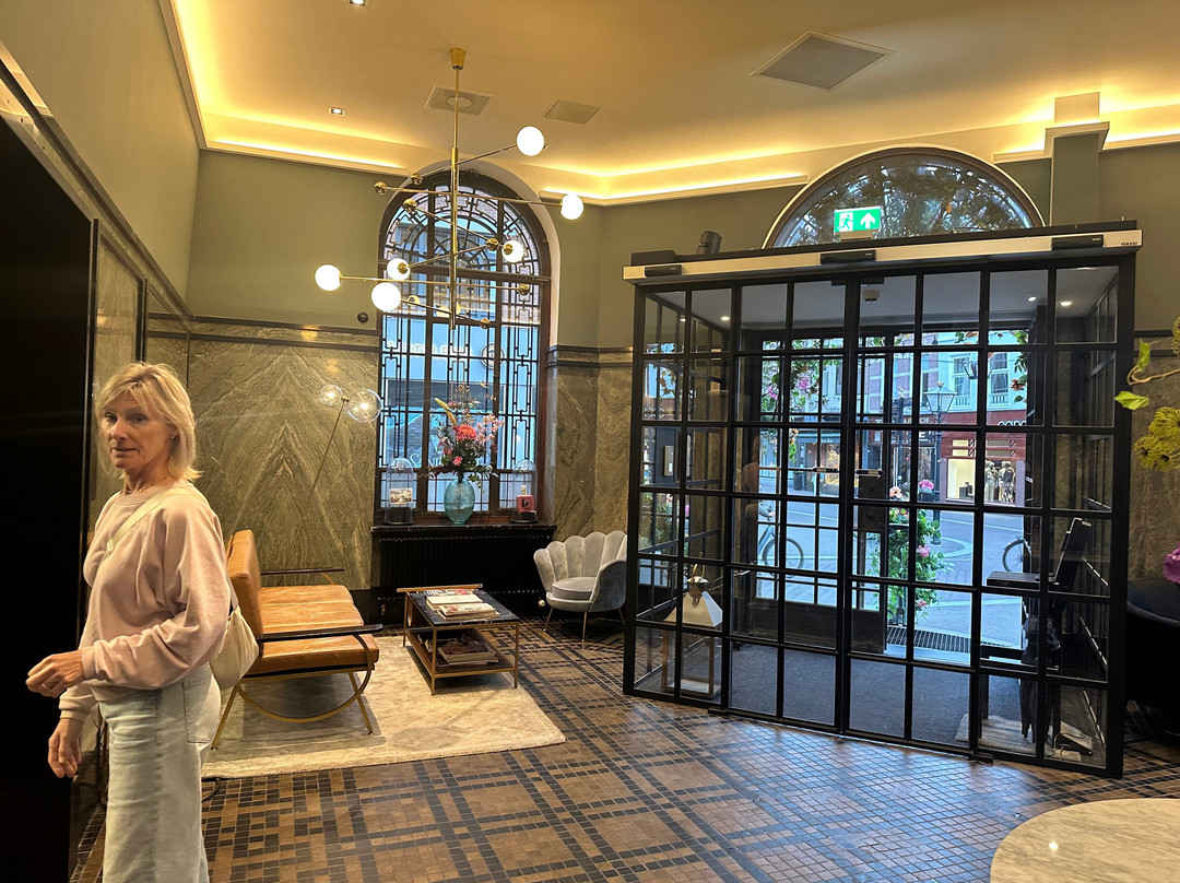 海牙努尔代因宫英迪格酒店主图
