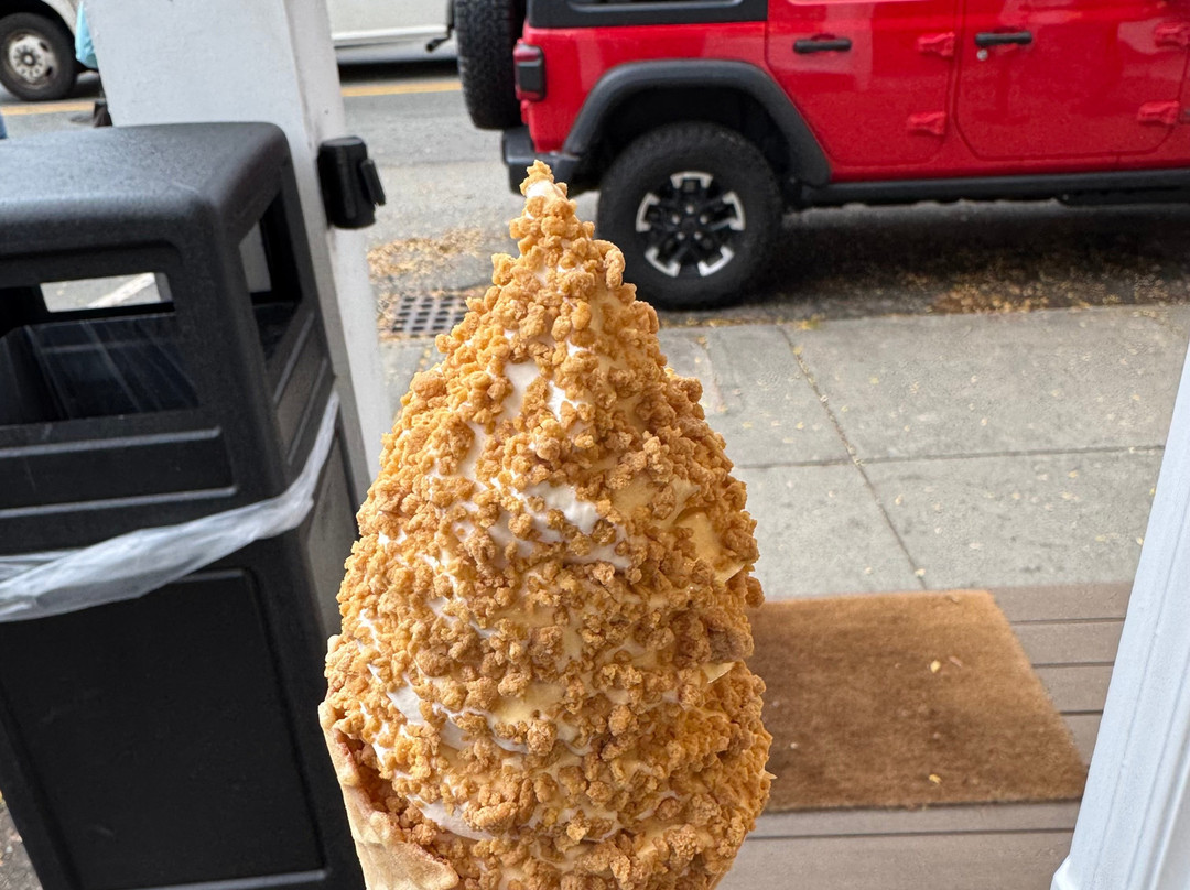 Woodstock Scoops