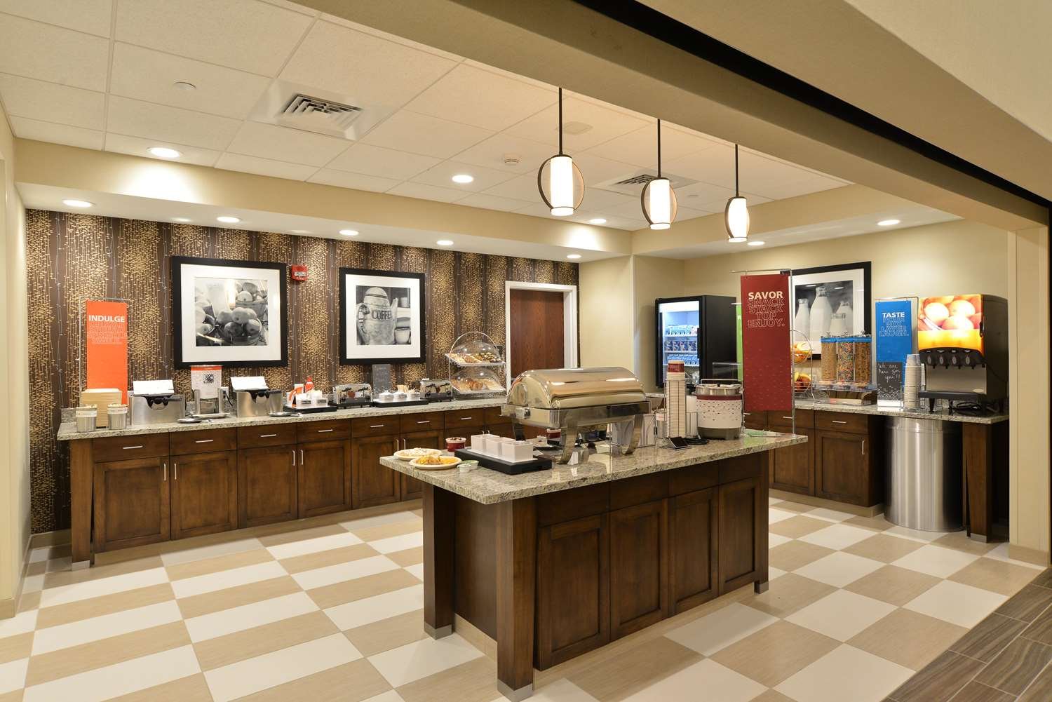 Hampton Inn & Suites Chippewa Falls-官方