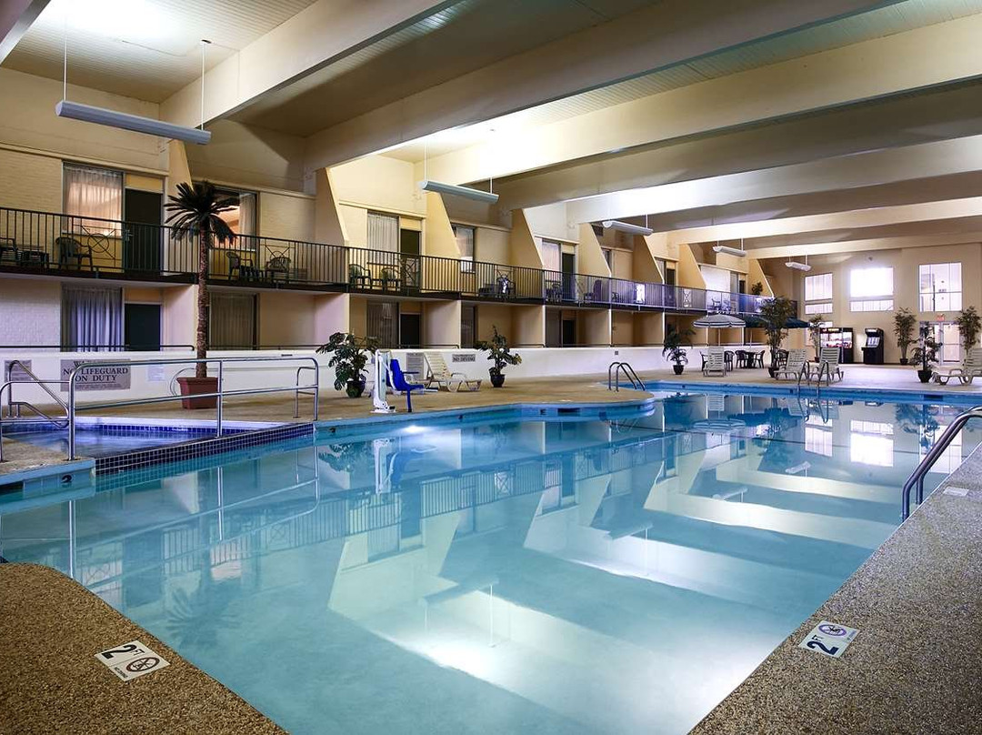 Country Inn & Suites by Radisson, Fergus Falls, MN主图