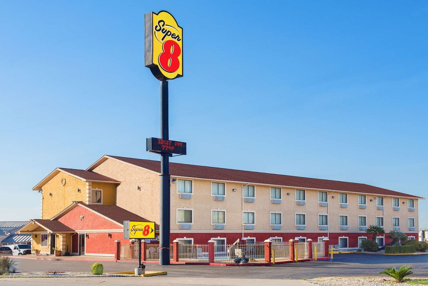 Super 8 by Wyndham San Antonio/I-35 North-官方