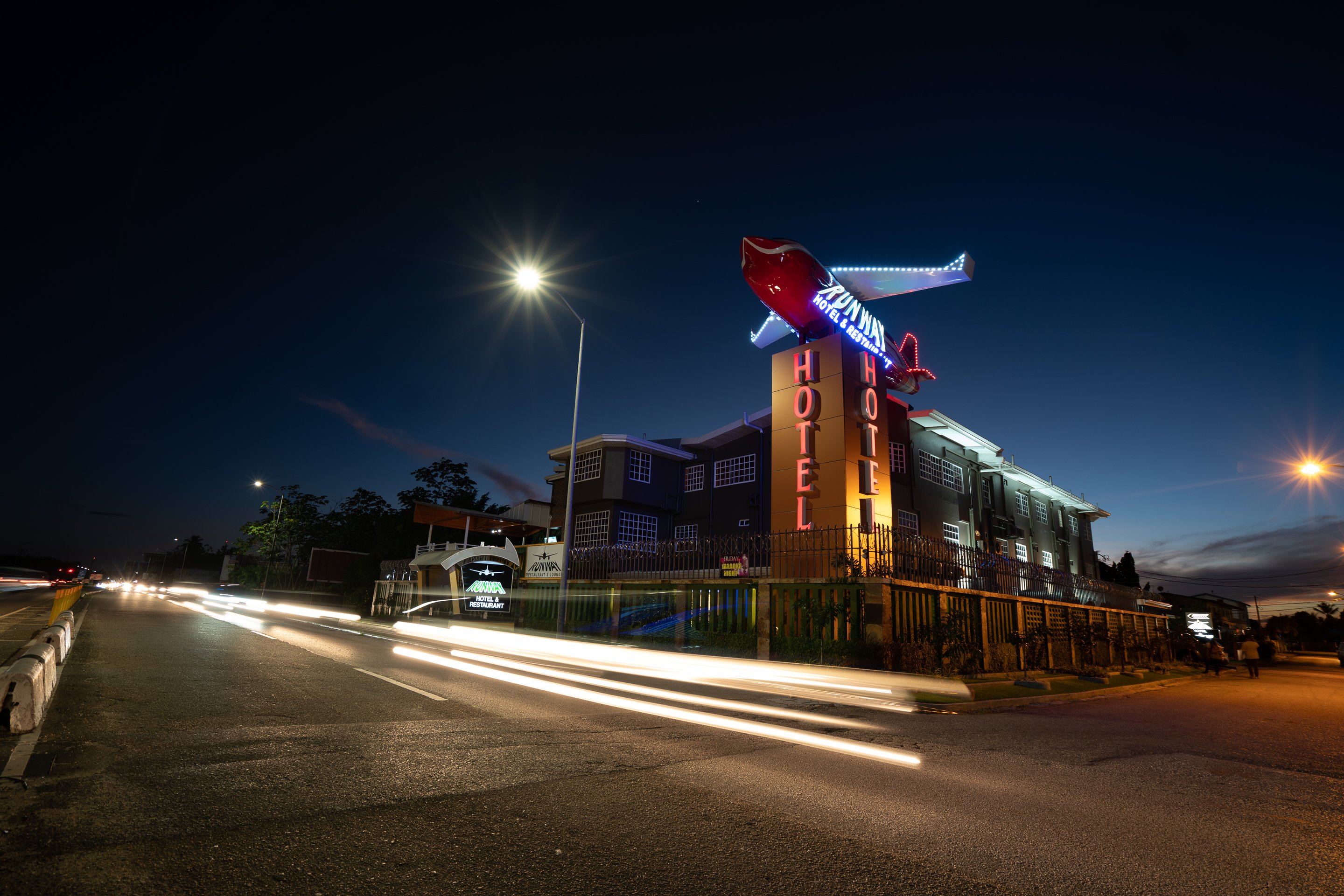 Runway Hotel-官方