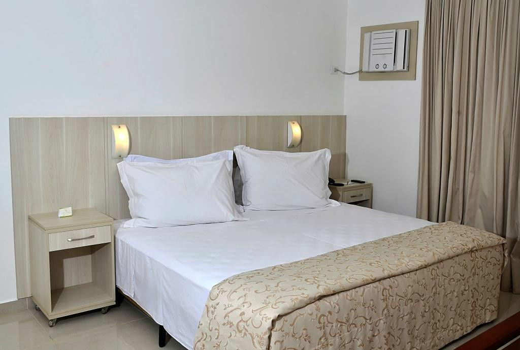 皮拉西卡巴酒店住宿-Antonios Palace Hotel