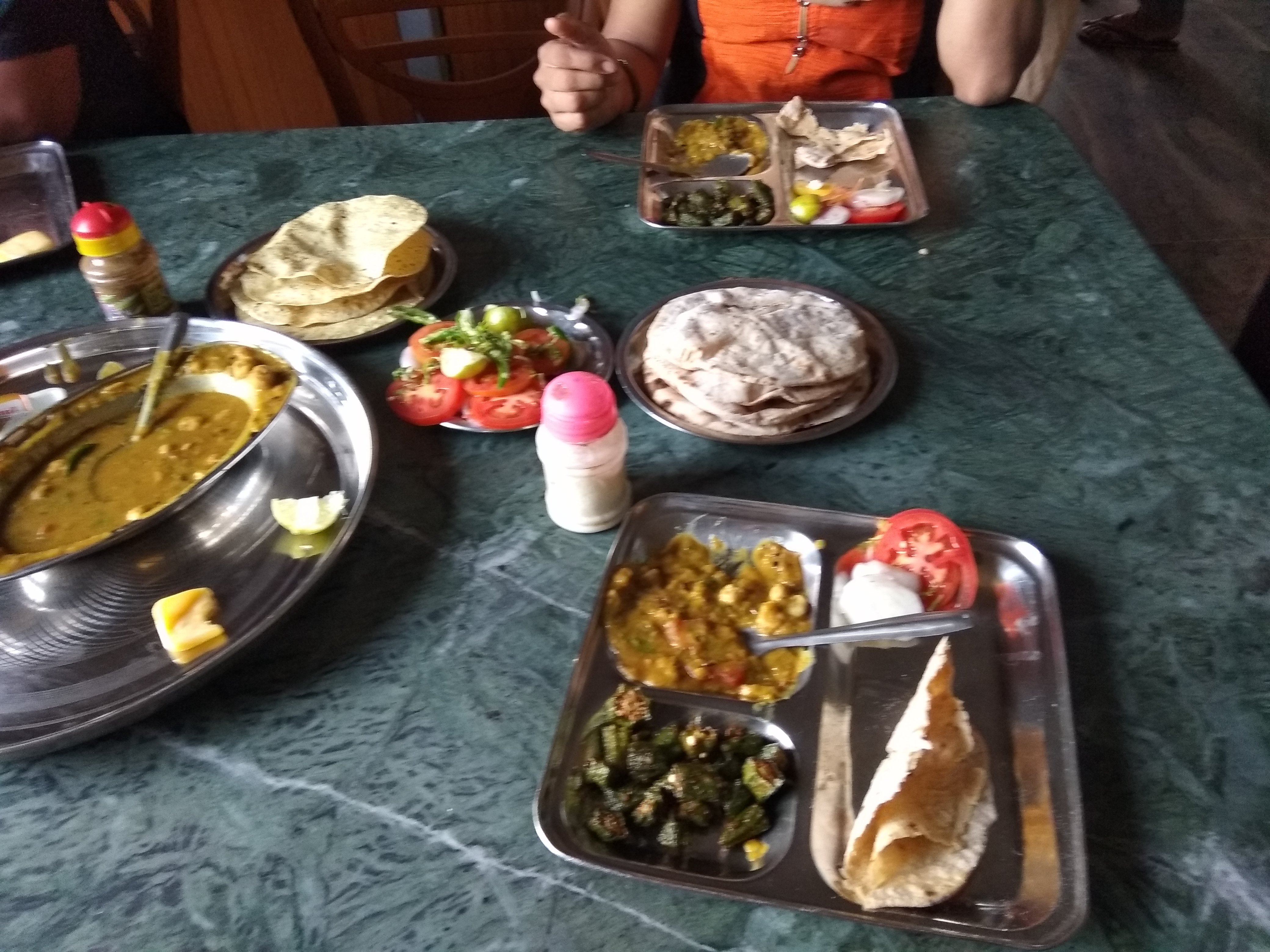 Hotel Raj & Restaurants-餐饮