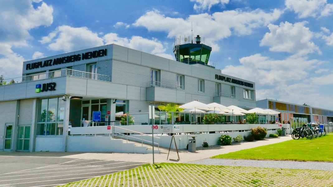 朗格JU52餐厅酒店-官方