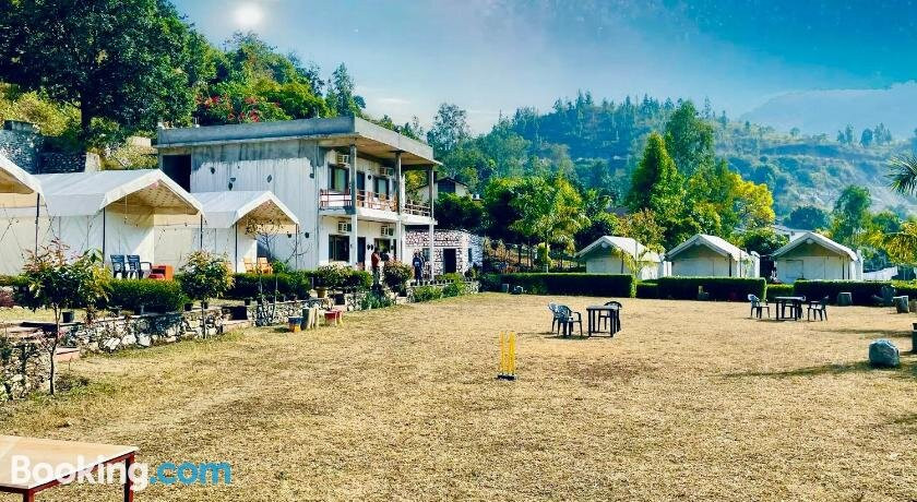 Pubmark Taarani ,Bonefire+Breakfast