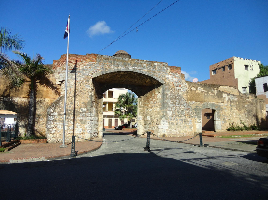 Puerta de la Misericordia景点图片