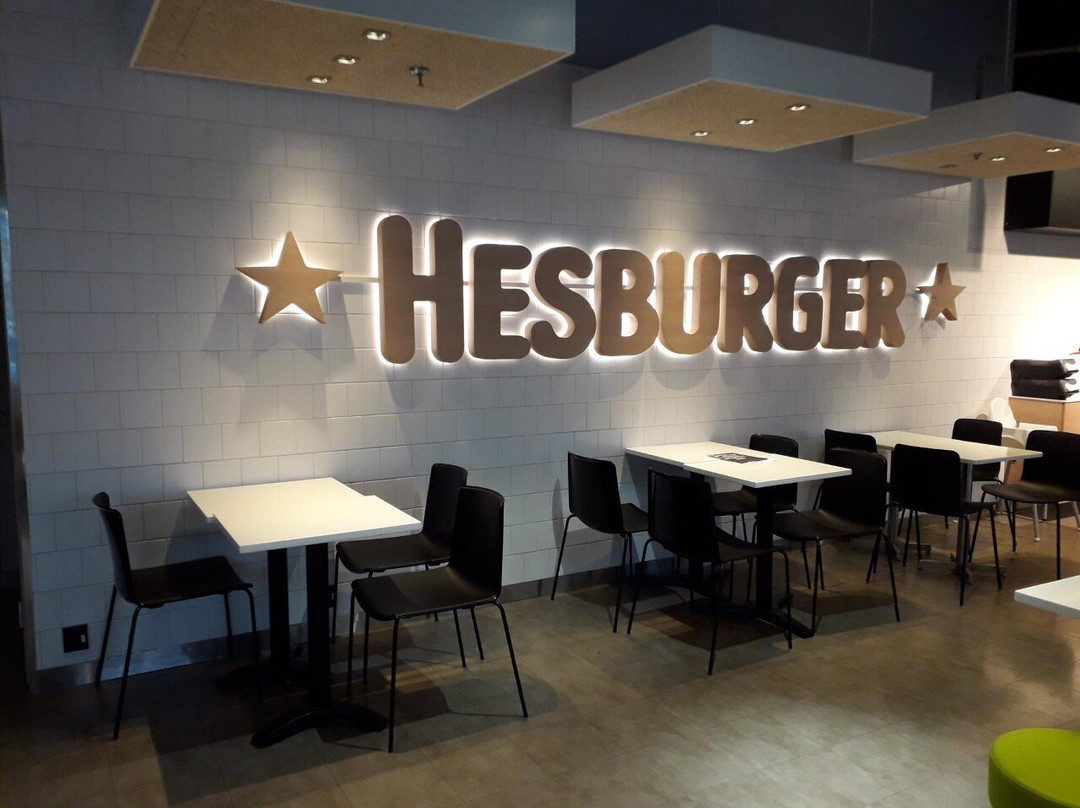 Siltakyla餐馆和美食-Hesburger Karhula