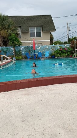 Gulf Gardens Resort主图