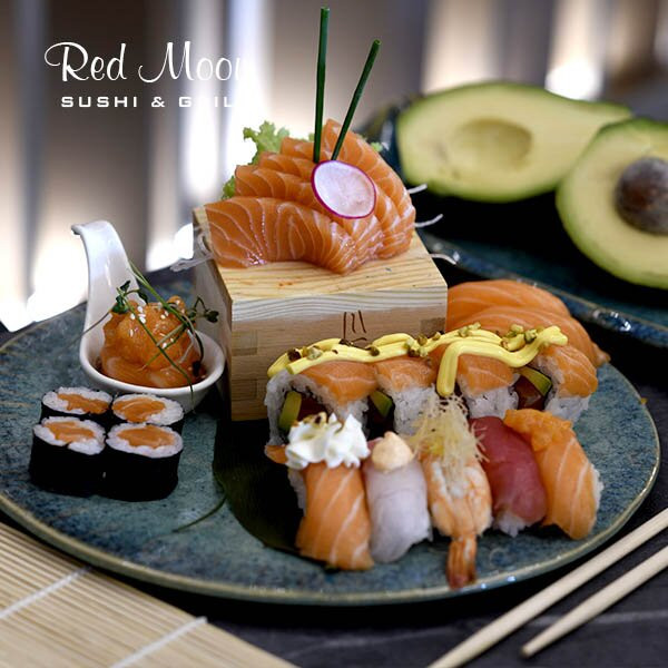 Red Moon Sushi & Grill