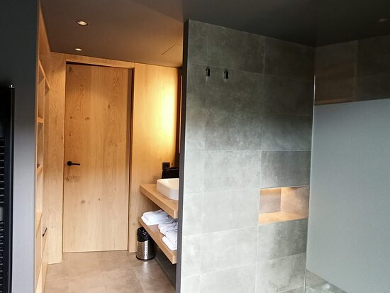 纳奥迪酒店主图