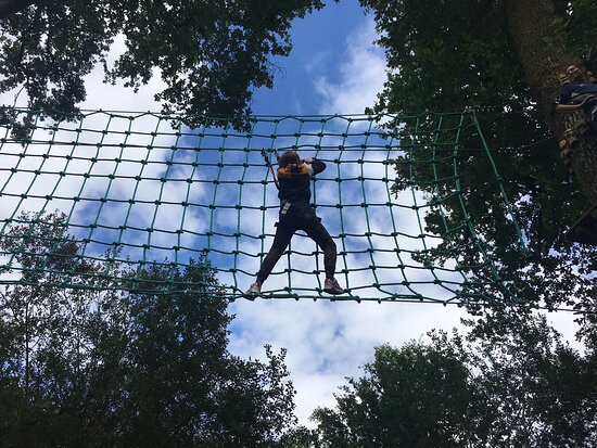 Là-Haut Aventure Park-Leon必去景点