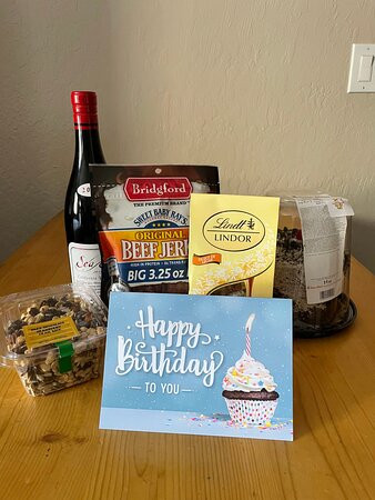 斯阔谷红太狼小屋主图