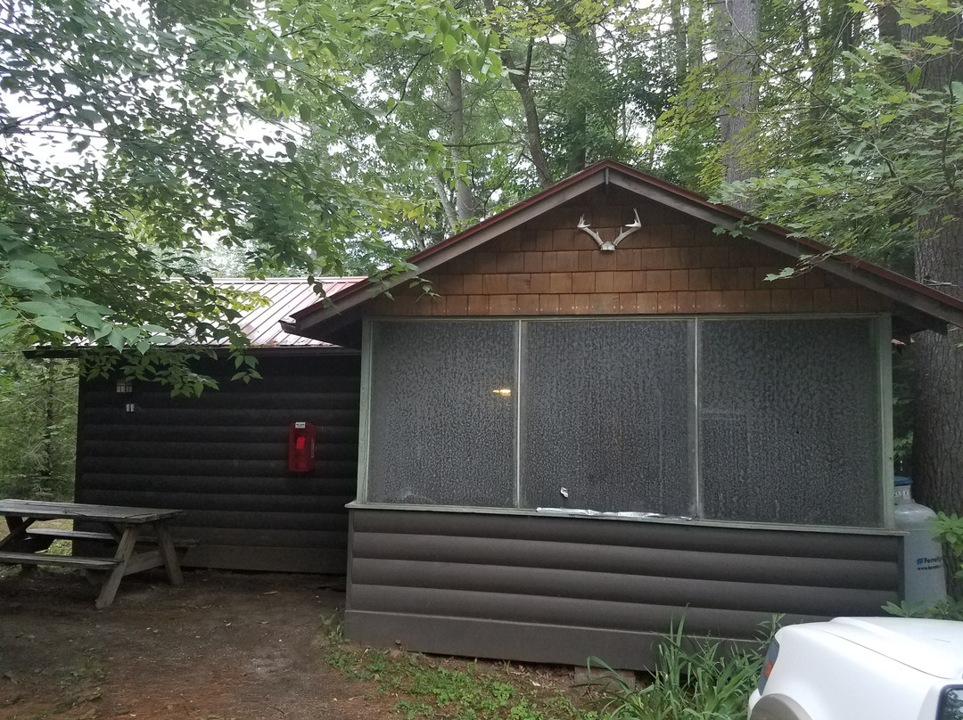 Lake Vanare Cabins & Lodge