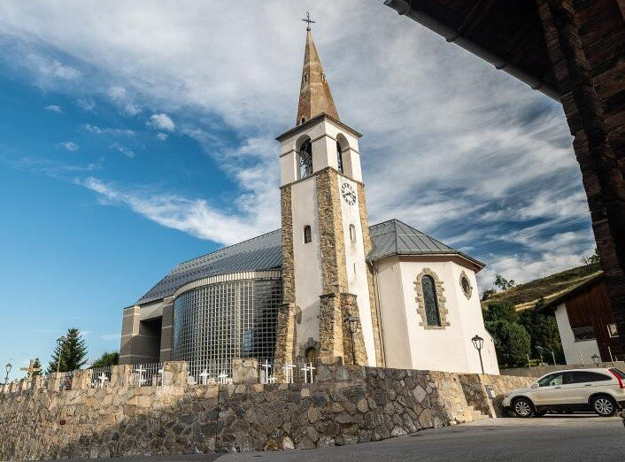 Eglise De Mase景点图片