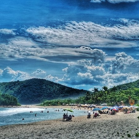 Camburizinho Beach景点图片